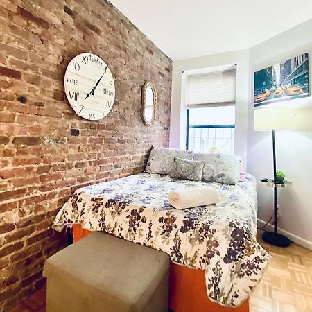 Times Square Manhattan - Private Room In 2 Bedroom Apartment New York Exterior foto