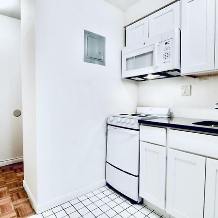 Times Square Manhattan - Private Room In 2 Bedroom Apartment New York Exterior foto