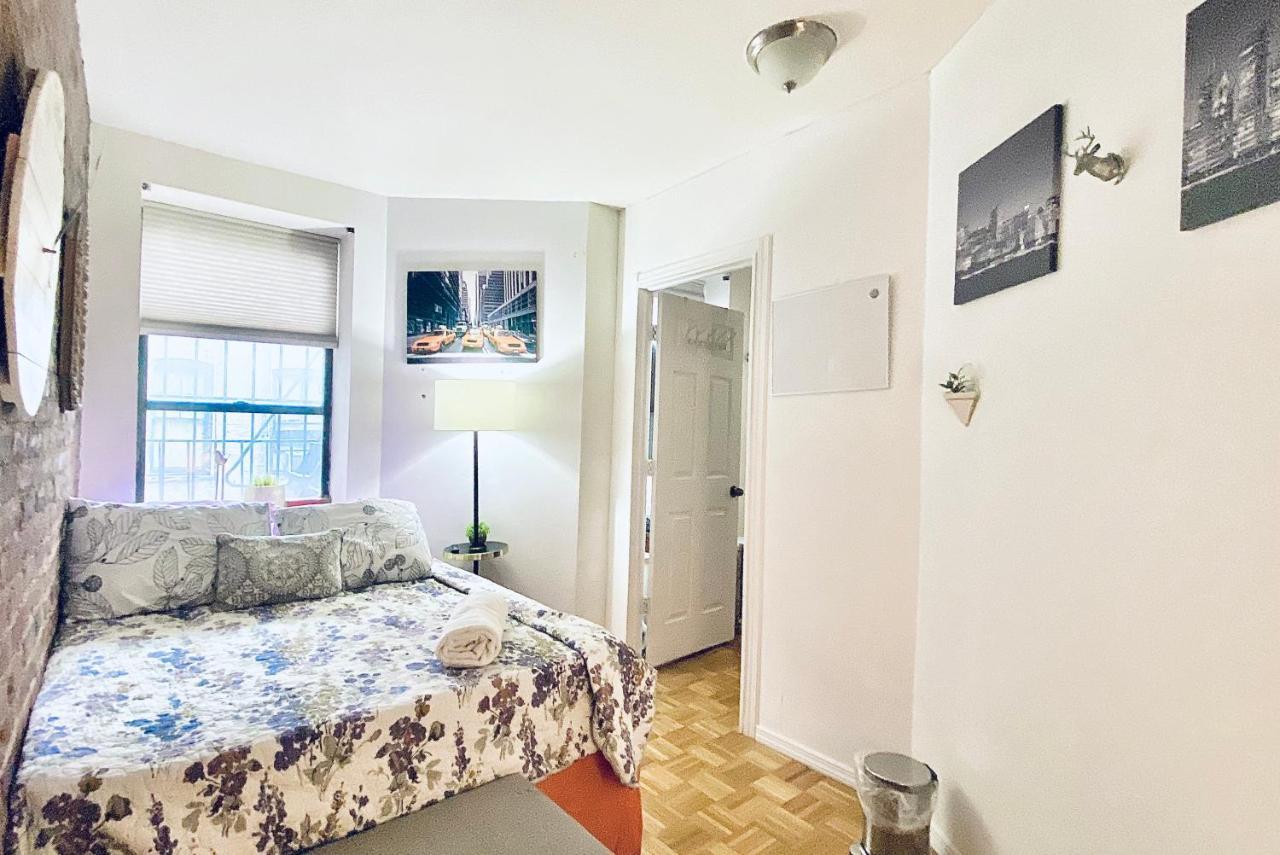 Times Square Manhattan - Private Room In 2 Bedroom Apartment New York Exterior foto